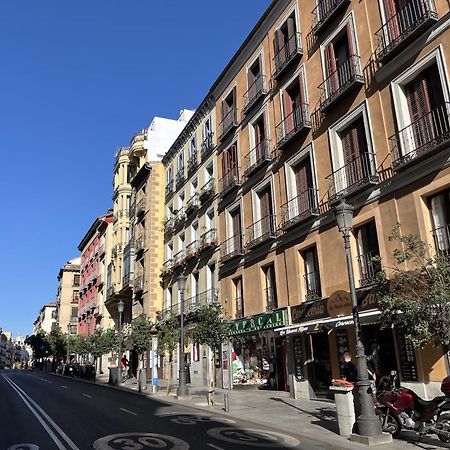 Dplace To Be - Exclusive Apartments In Historic Center Madrid Exterior photo