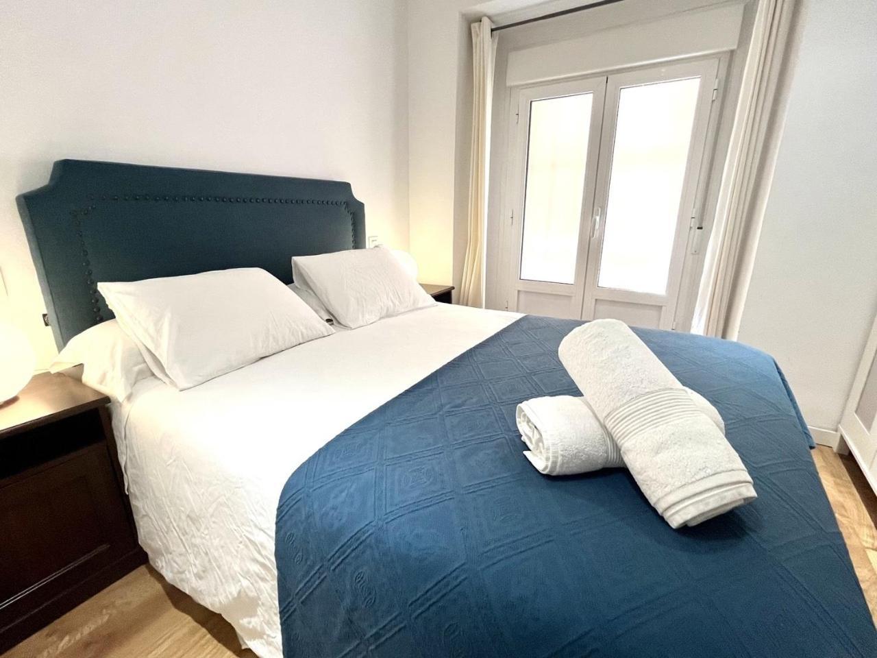 Dplace To Be - Exclusive Apartments In Historic Center Madrid Room photo