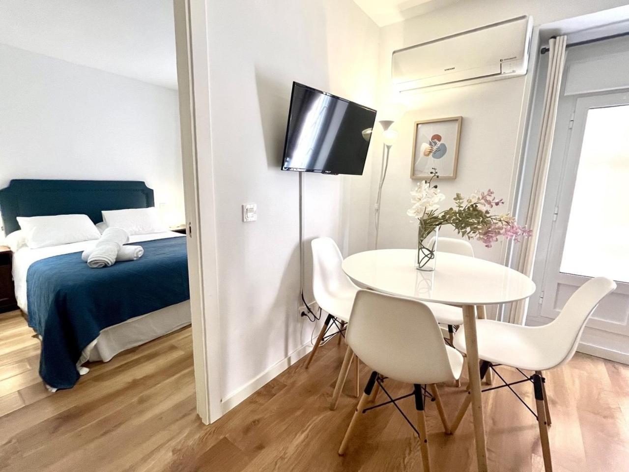 Dplace To Be - Exclusive Apartments In Historic Center Madrid Room photo