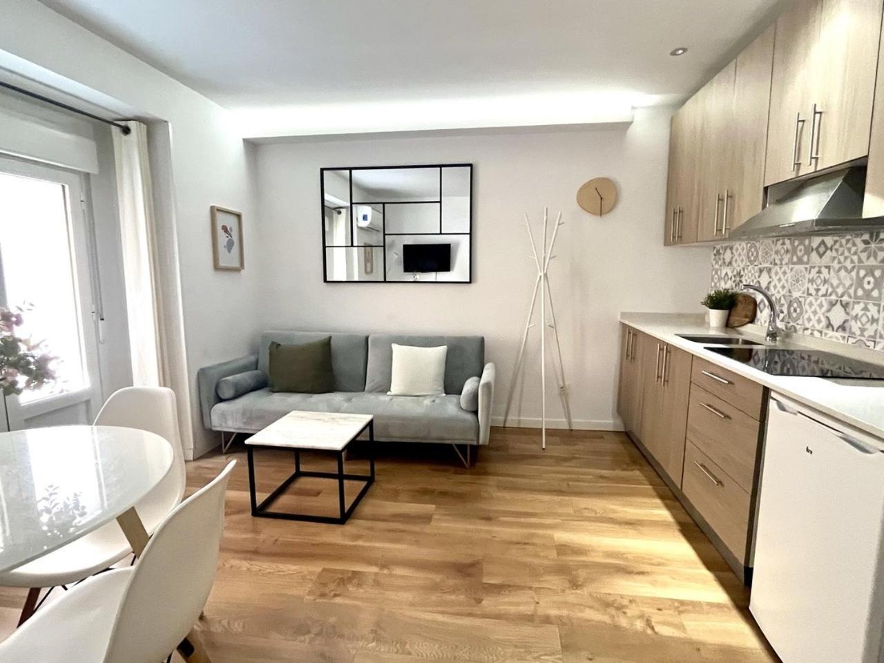 Dplace To Be - Exclusive Apartments In Historic Center Madrid Room photo