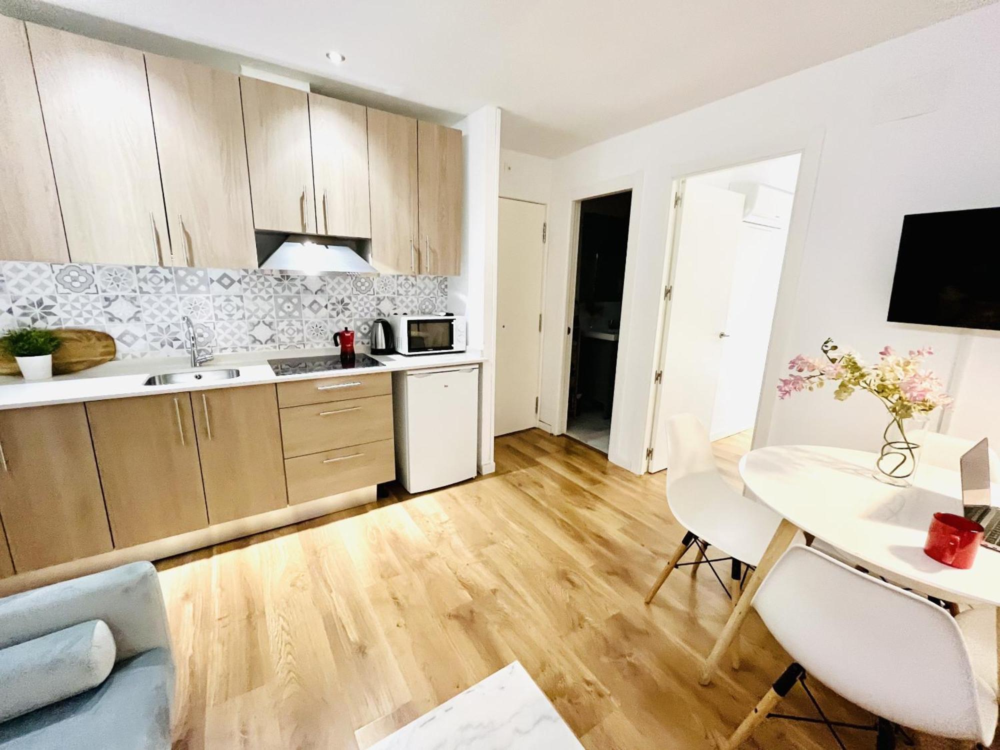 Dplace To Be - Exclusive Apartments In Historic Center Madrid Room photo
